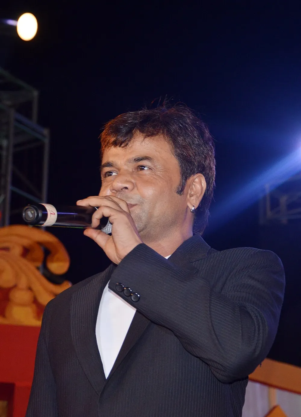 Rajpal Yadav, acclaimed Indian comedian and actor, at the Odia Filmfare Awards in Cuttack, Odisha, February 2016; photograph from Wikimedia Commons (CC BY-SA 4.0)
